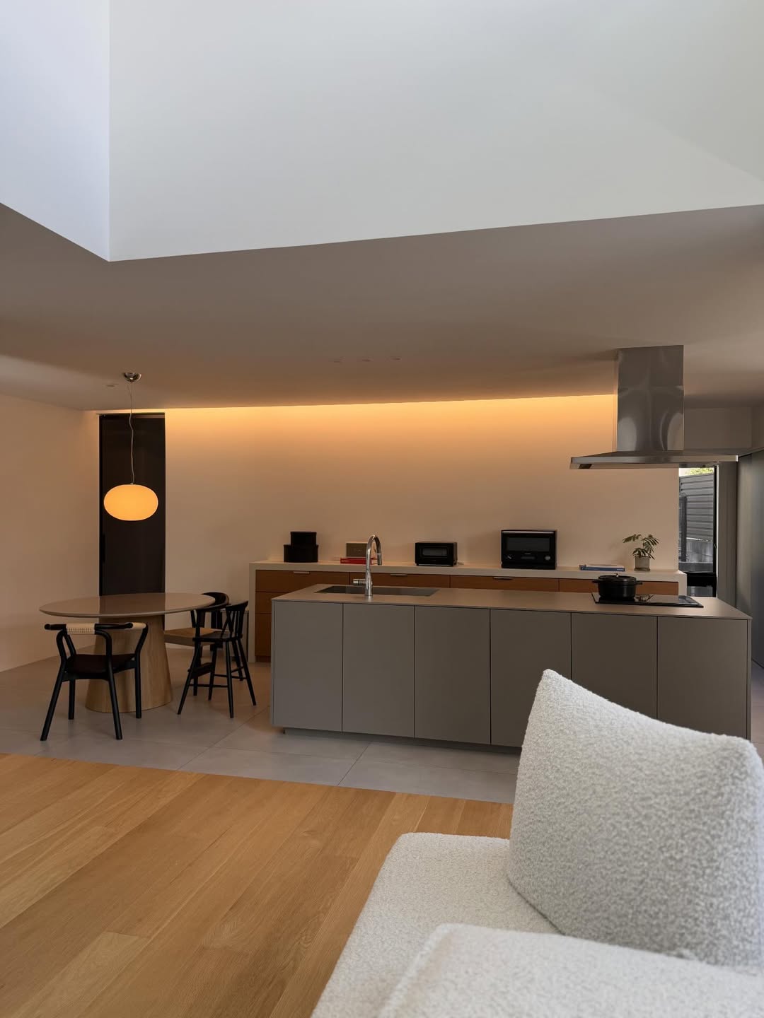 나도 모르게, 돌아가고 싶은 곳이 되어 있었다. image 2