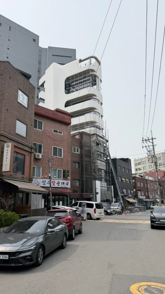 성수동 새로운 건물 image 1