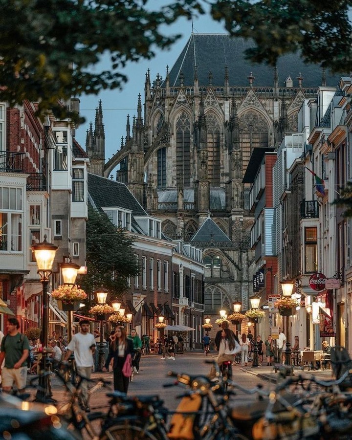 고요한 아름다움이 흐르는 곳, 위트레흐트 image 1