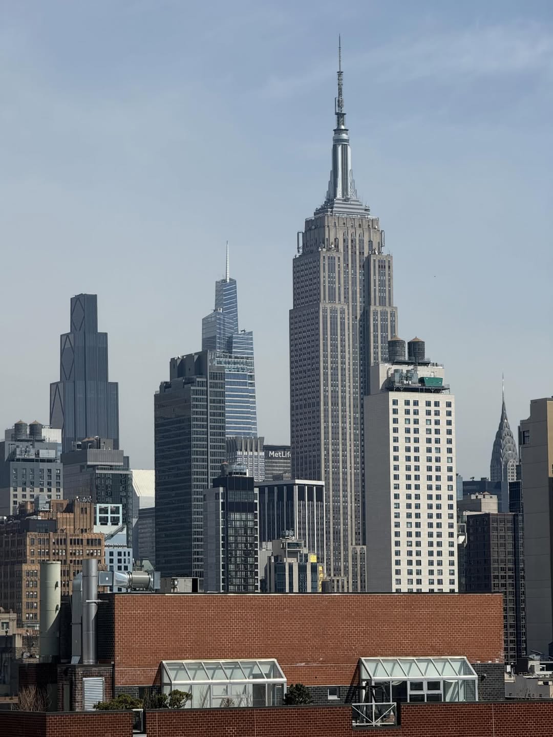 뉴욕 최애 건물에서 굿나잇 🌙 image 1