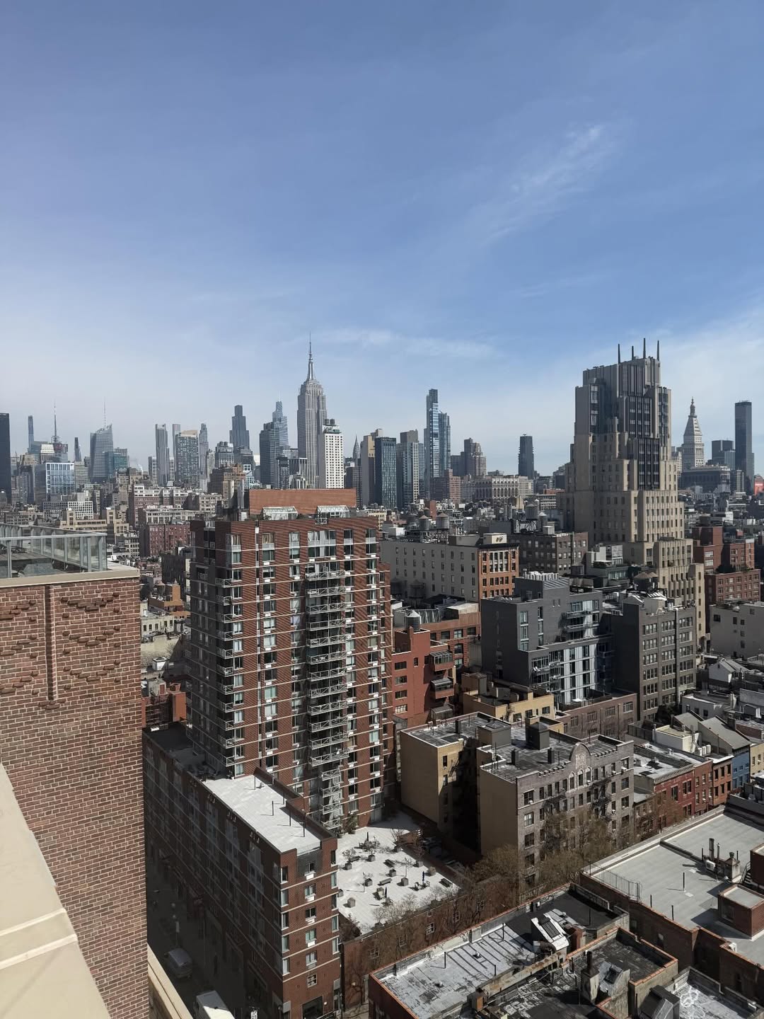 뉴욕 최애 건물에서 굿나잇 🌙 image 3