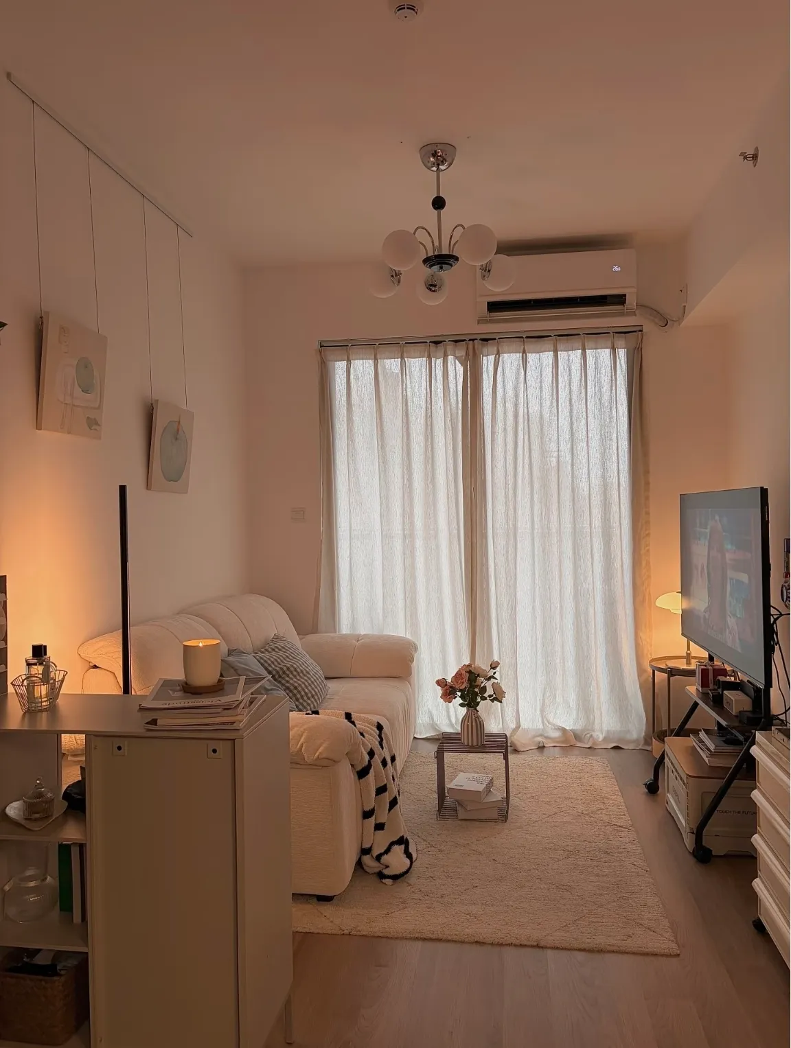 노란 조명에 완전 빠져버림 ✨ image 5