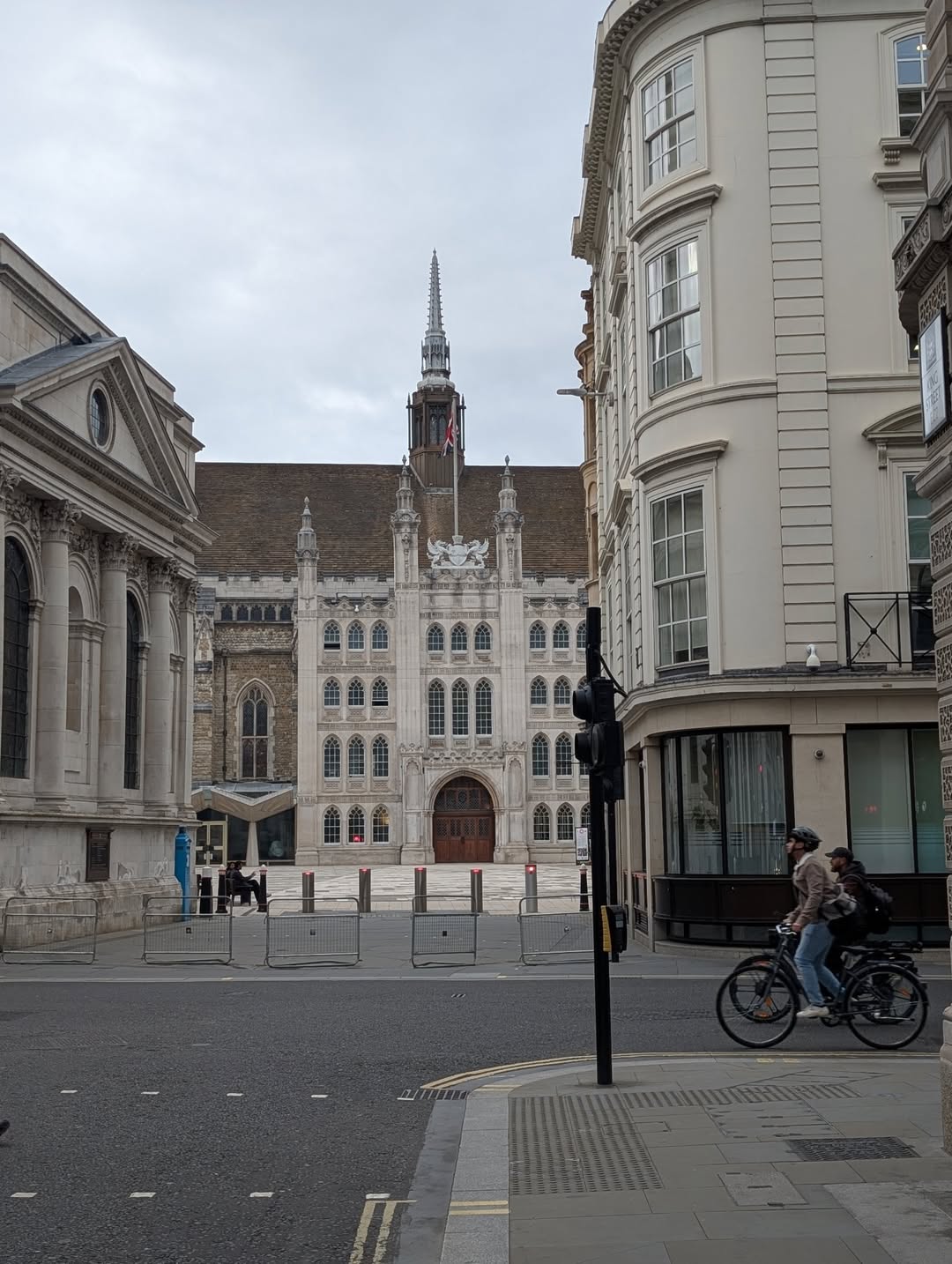 런던: 흐린 하늘도 매력적인 도시 image 5