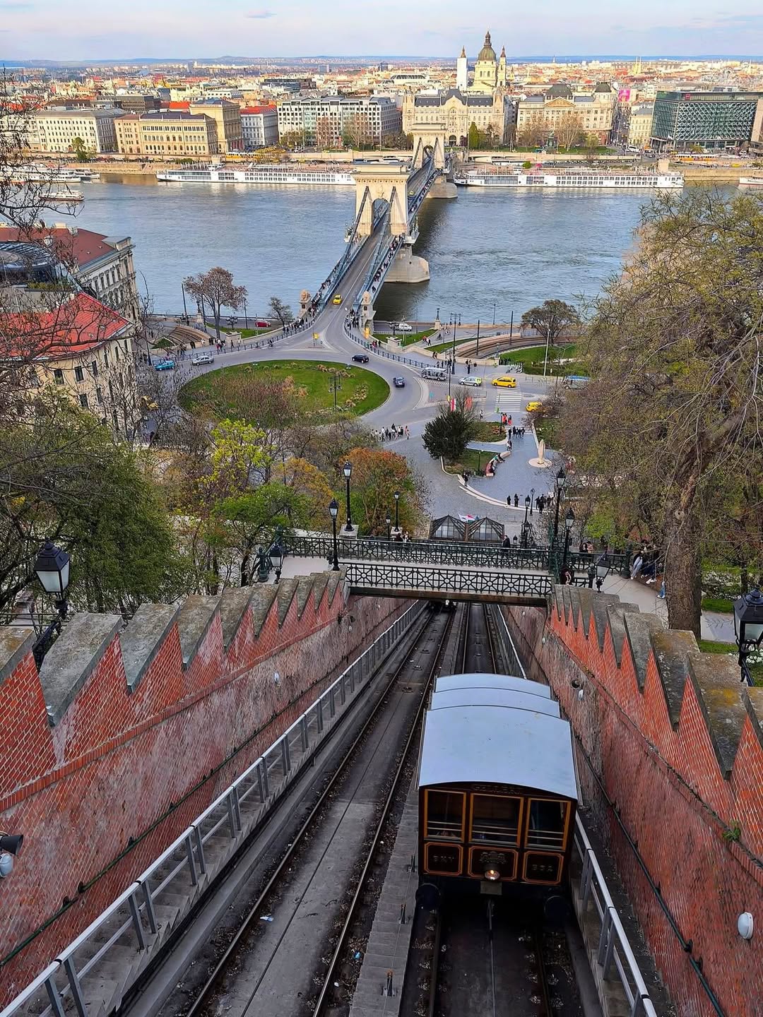 헝가리 부다페스트 🇭🇺 image 1