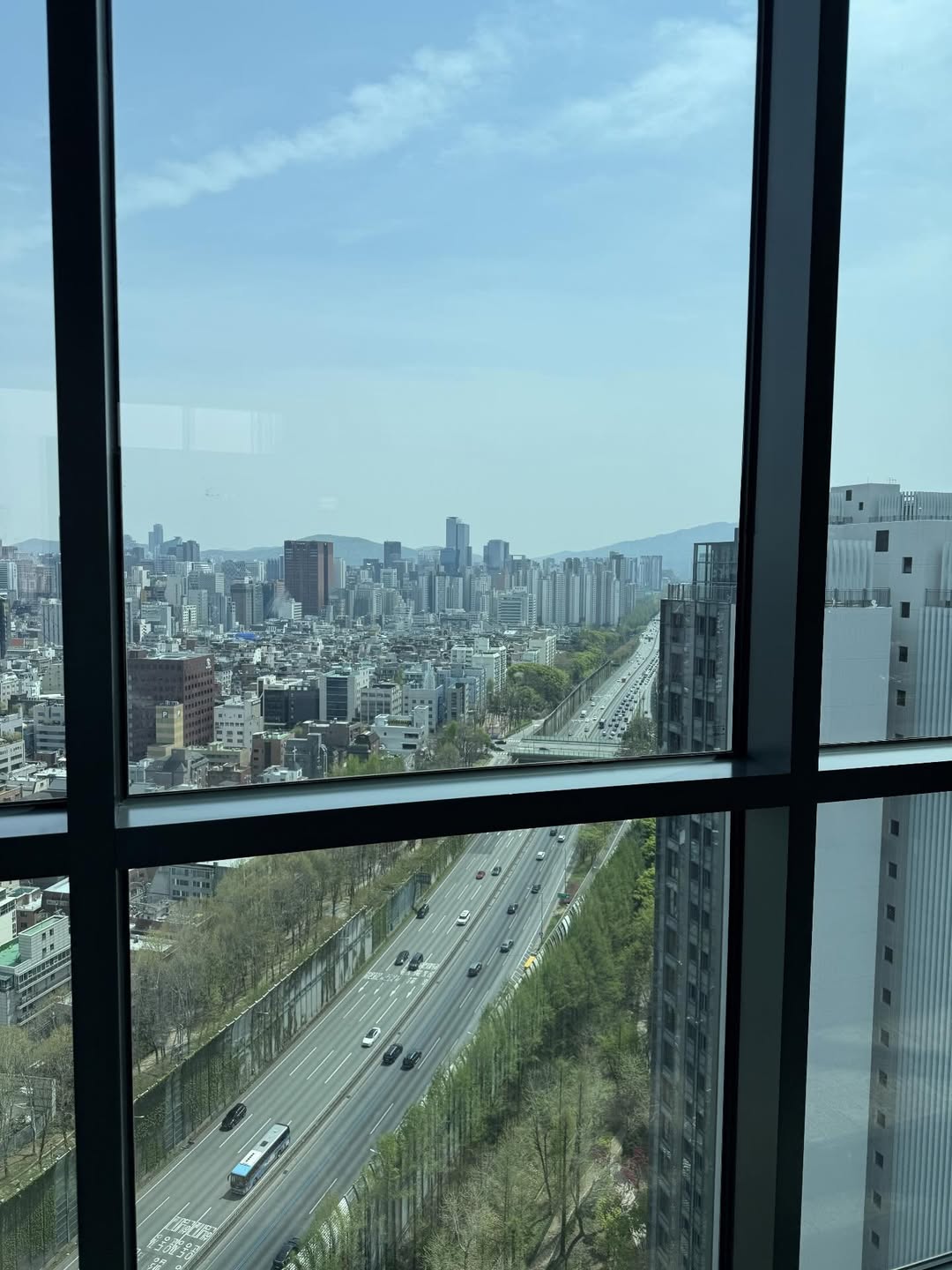 한동안 너무 바빠서 오지 못했던 스카이라운지. image 3