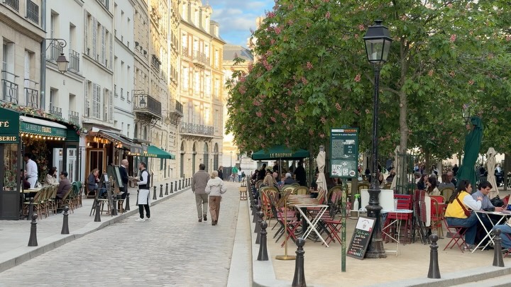 파리 3시간 만에 아이폰 용량 풀! image 8