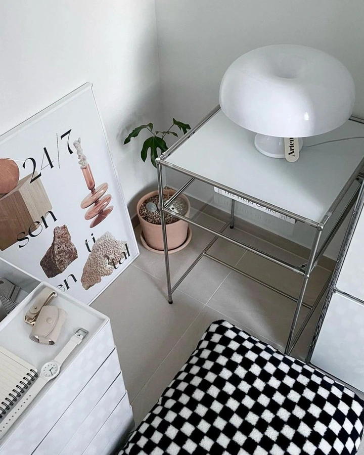 미니멀 화이트톤 홈 오피스 - 4