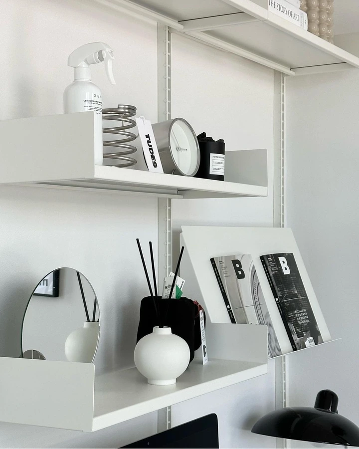 미니멀 화이트톤 홈 오피스 - 5