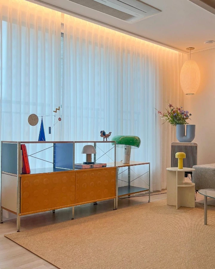 미드센추리 모던 감성이 깃든 아늑한 공간 - 2