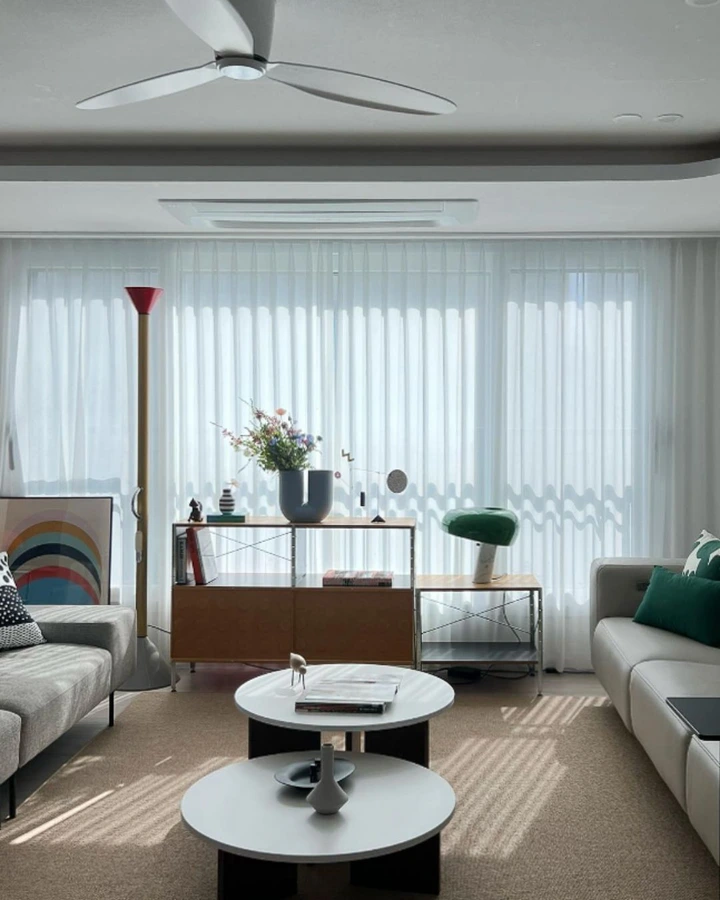 미드센추리 모던 감성이 깃든 아늑한 공간 - 3